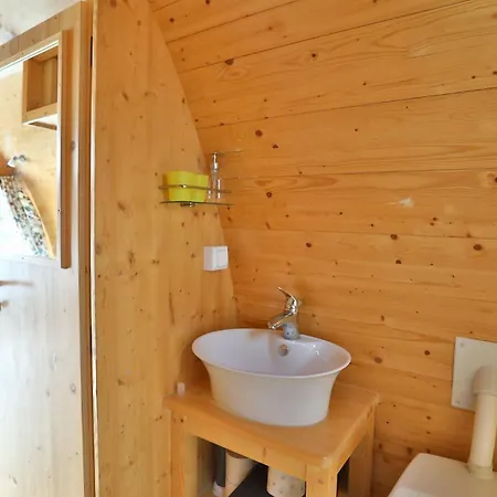 Hausboot Dotterbart *