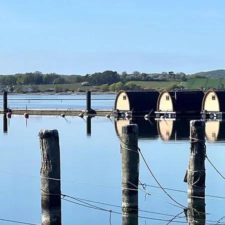 Hausboot Dotterbart