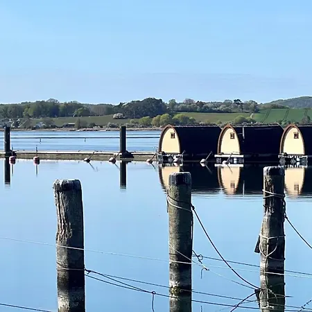 Botel Hausboot Dotterbart Gager