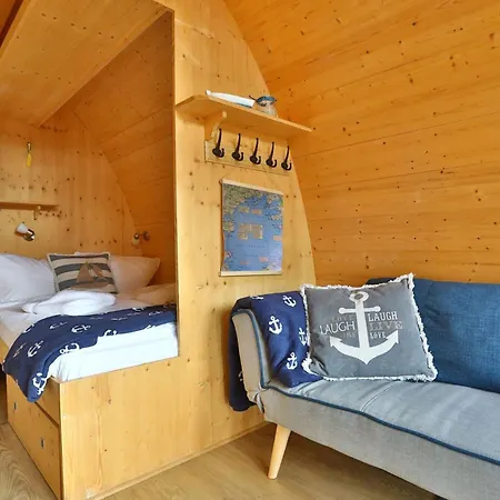 Hausboot Dotterbart *